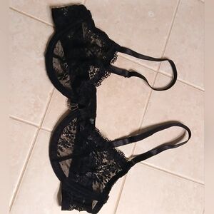 Black lace bra!